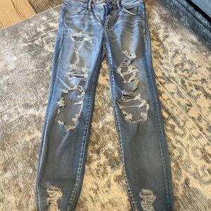 American Eagle Light Wash Boyfriend Jeans
